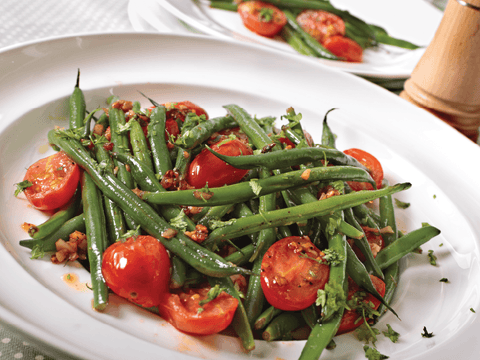 Haricots verts et tomates cerises au pesto de basilic